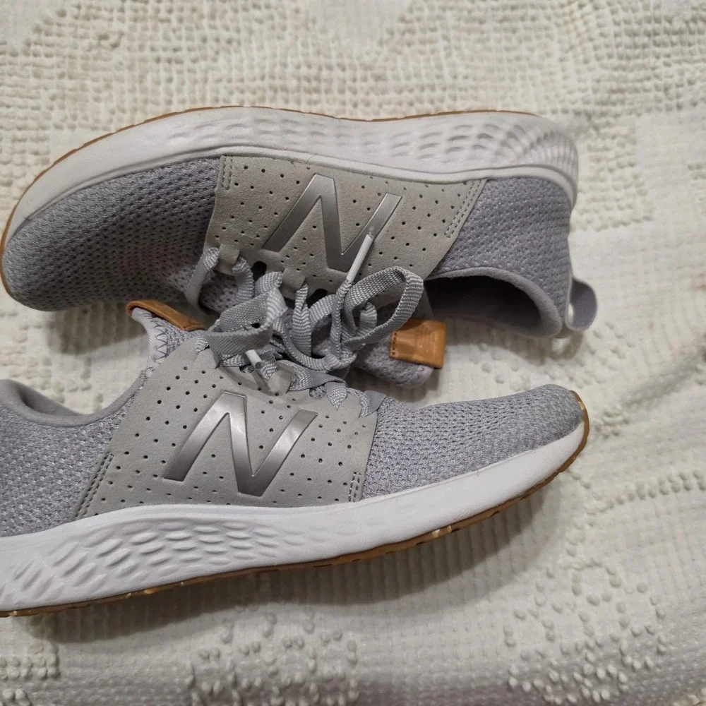 New Balance Fresh Foam Sport V1 Gray Running Shoes Women's Size 7 B [WSPTLW1]